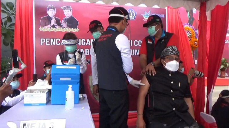 Sejumlah Pejabat di Badung Gagal Divaksin karena Hipertensi