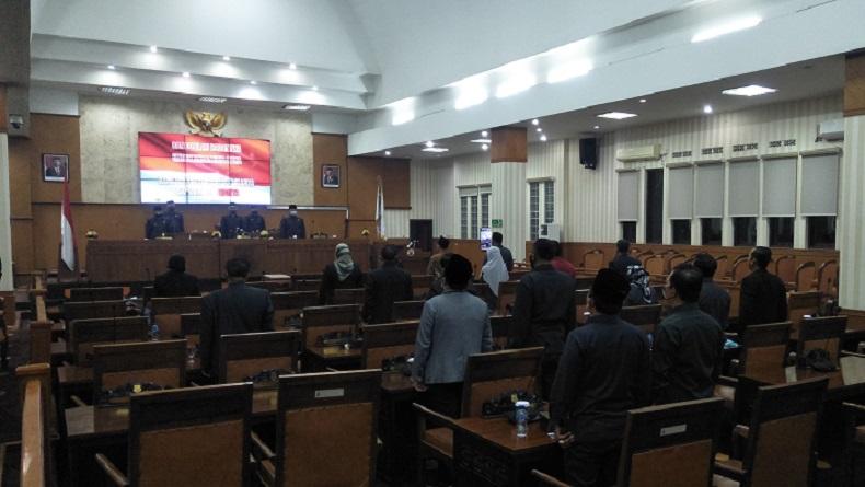 title DPRD Cimahi Target Tuntaskan Pembahasan 25 Raperda Tahun Ini DPRD Cimahi Target Tuntaskan Pembahasan 25 Raperda Tahun Ini