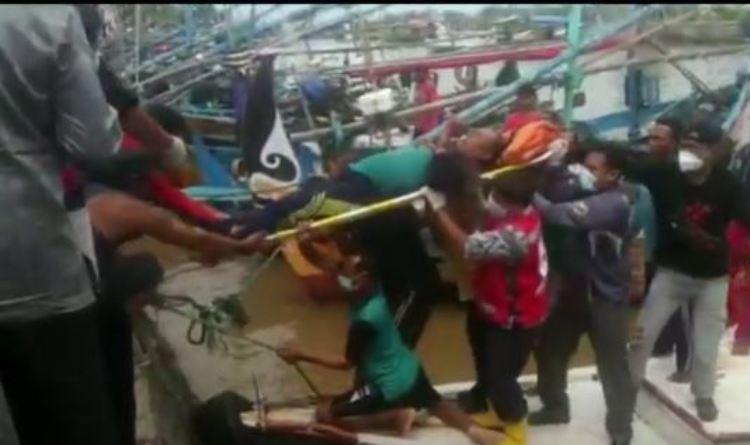 Begini Kondisi 2 Nelayan Selamat setelah Tercebur di Perairan Batang