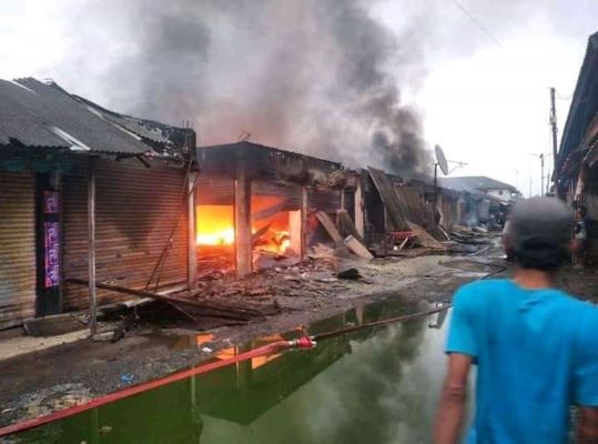 Pasar Pamanukan Subang Terbakar Hebat, 250 Kios Luluh Lantak