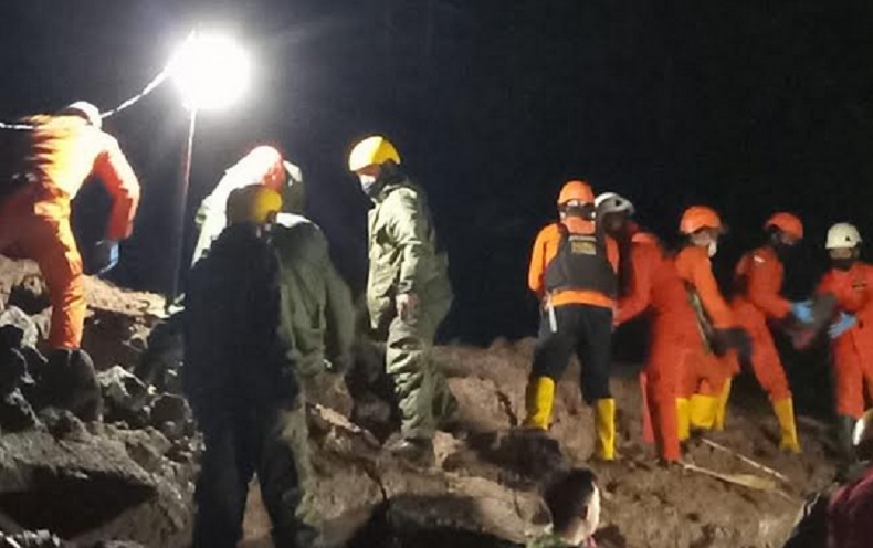 Satu Korban Longsor di Manado Belum Ditemukan, Tim SAR Terkendala Hujan Deras