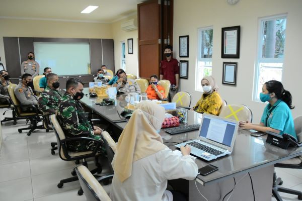 Bupati Karawang Pastikan PPKM Tidak Ganggu Sektor Industri