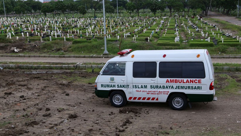 Kematian akibat Covid-19 Meningkat, TPU Keputih Surabaya Diperluas - Bagian 2