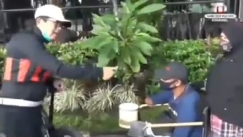 Viral, Dedi Mulyadi Marahi Pengemis di Purwakarta, Ini yang Sebenarnya Terjadi