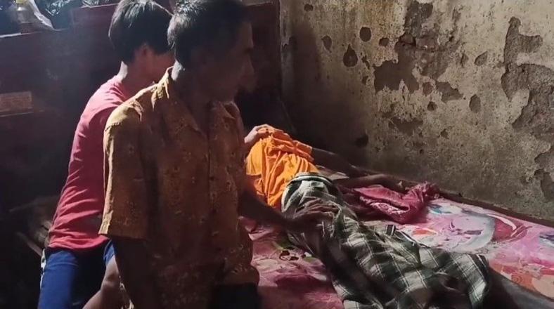 Memprihatinkan, Ibu Ini Lumpuh Anak Putus Sekolah dan Rumah Nyaris Ambruk