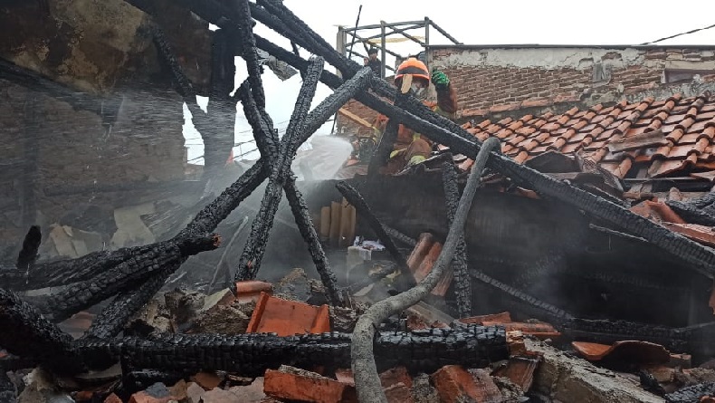 1 Rumah di Buahbatu Bandung Terbakar, Pemilik Alami Kerugian Rp100 Juta