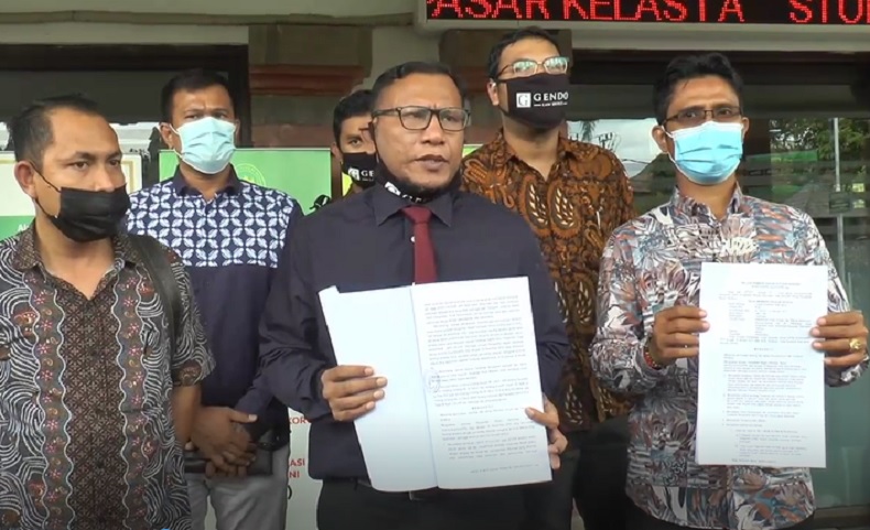 Vonis Berkurang, Kuasa Hukum: Jerinx yang Akan Putuskan Terima atau Kasasi