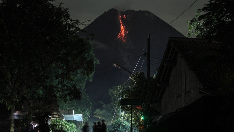 Gunung Merapi Keluarkan 47 Kali Guguran Lava Pijar - Bagian 3