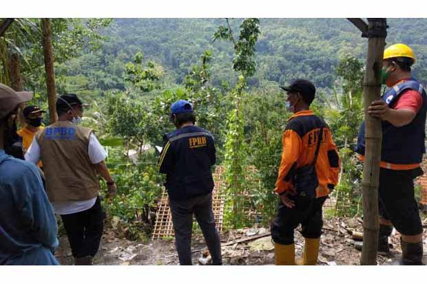 Dua Rumah Warga di Dlingo Bantul Rusak Tertimpa Tanah Longsor