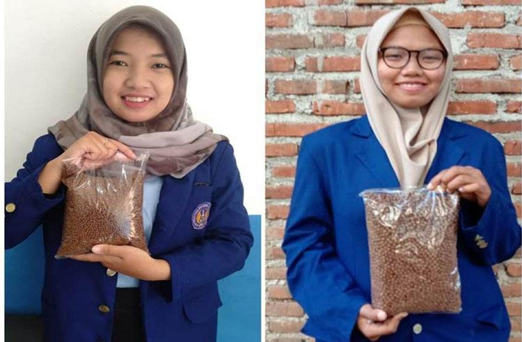 Mahasiswa UNY Ciptakan Pelet Pakan Lele Berbahan Enceng Gondok dan Keong Sawah