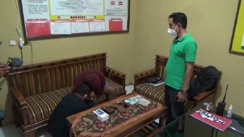 Copet di Maros Bersimpuh ke Anak, Minta Maaf karena Sudah Ajak Berbisnis Haram