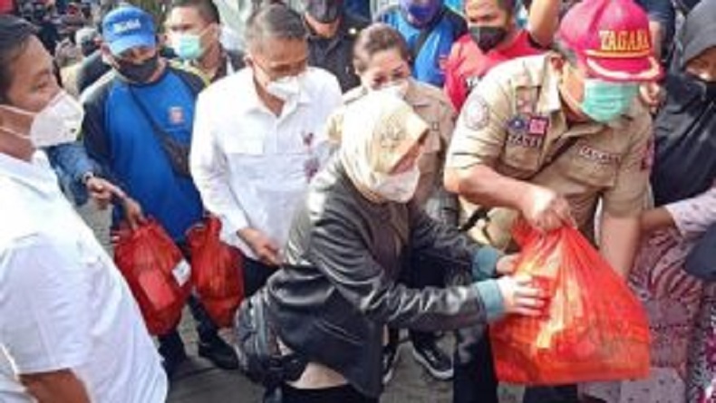 Mensos Risma Tantang Aplikasi Ini Buat Harga Sembako Murah di Indonesia Timur 