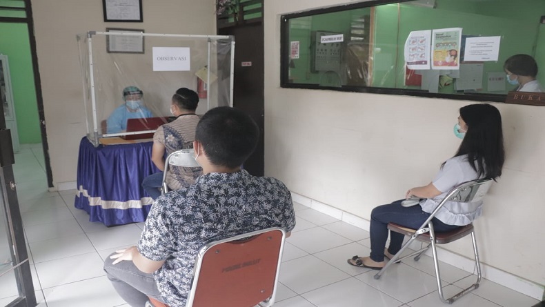 3 Tenaga Medis di FKTP Polda Sulut Disuntik Vaksin Covid-19