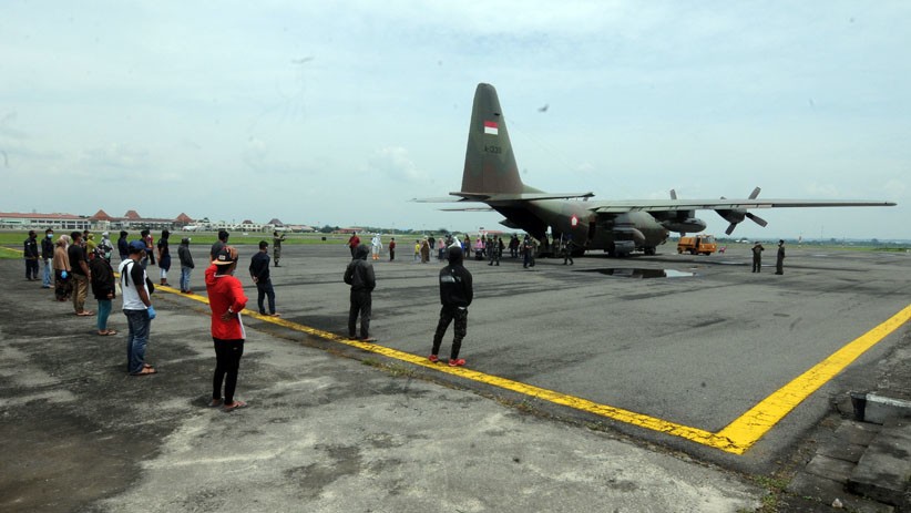 Ratusan Pengungsi Gempa Sulawesi Barat Dipulangkan ke Jateng dan Jatim - Bagian 3