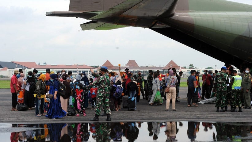 Ratusan Pengungsi Gempa Sulawesi Barat Dipulangkan ke Jateng dan Jatim - Bagian 1