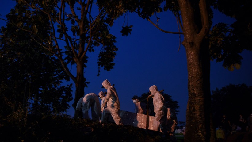 Baru 9 Hari Dibuka, TPU Srengseng Sawah Hampir Penuh - Bagian 1
