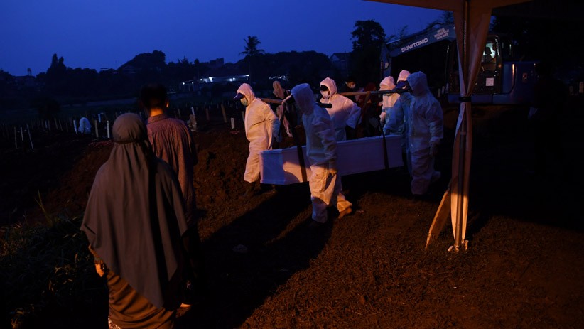 Baru 9 Hari Dibuka, TPU Srengseng Sawah Hampir Penuh - Bagian 2