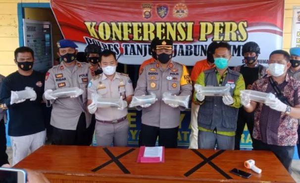 Polisi Gagalkan Penyelundupan 94.500 Ekor Benur Lobster di Jambi