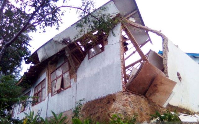 Longsor dan Angin Kencang Terjang Cianjur Selatan, Ratusan Warga Mengungsi
