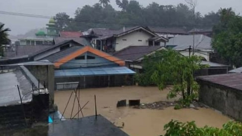 Hujan Tak Kunjung Berhenti, Manado Banjir Lagi 