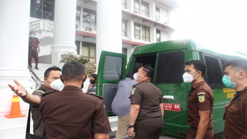 Kejati Sulut Tahan Tersangka Kasus Korupsi Pemecah Ombak di Minahasa Utara