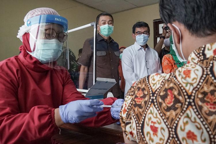 Wali Kota Salatiga Imbau Masyarakat Tak Takut Divaksin Covid-19