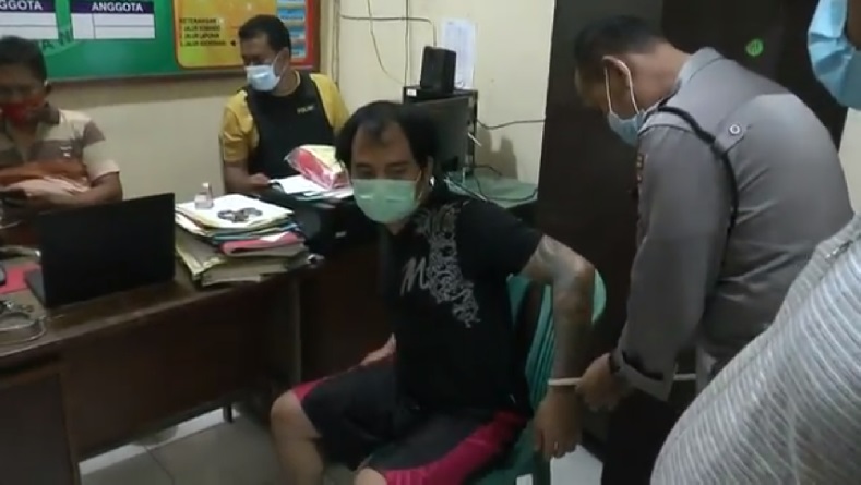 title Kesal Tak Dibayar, Pemuda di Grobogan Bunuh Teman Kencan Sesama Jenis Kesal Tak Dibayar, Pemuda di Grobogan Bunuh Teman Kencan Sesama Jenis