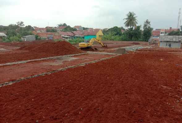 Banjir Tanah Merah ke Permukiman, Warga Ciseureuh Purwakarta Protes Pembangunan Klaster
