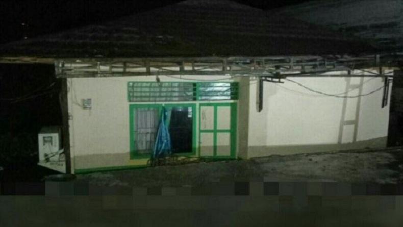 Rumah Dinas Ambles, Kepala Kemenag Hulu Sungai Utara dan Keluarga Dievakuasi