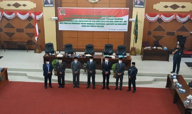 DPRD Kapuas Hulu Umumkan Fransiskus Diaan-Wahyudi Hidayat Sebagai Kepala Daerah