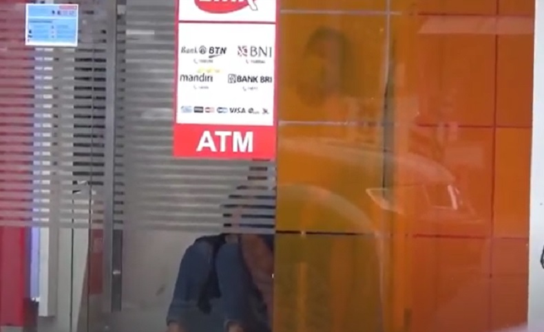 Sembunyi di ATM, Pasien Suspect Covid-19 di Denpasar Kabur Ditemani Istri