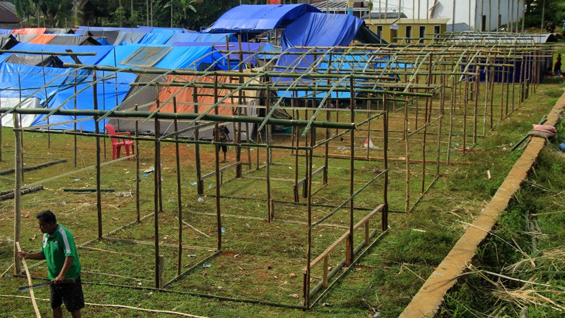 Relawan Bangun 50 Rumah Hunian Sementara untuk Korban Gempa Mamuju - Bagian 2