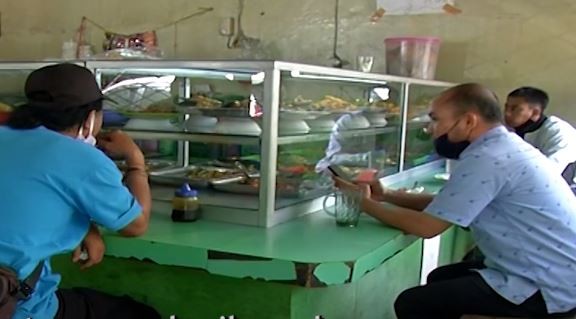Makan Dibatasi 20 Menit, Pengusaha Warteg: Kalau Meninggal Tersedak Gimana?