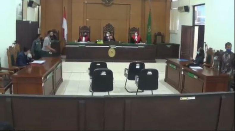 title Sidang Perdana Anak Gugat Orangtua Terkait Fortuner, Penggugat Tawarkan Kesepakatan Damai Sidang Perdana Anak Gugat Orangtua Terkait Fortuner, Penggugat Tawarkan Kesepakatan Damai