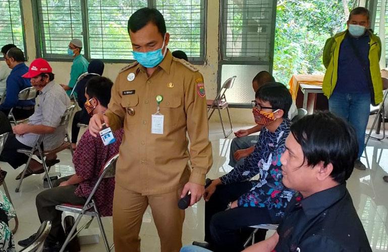 Bupati Batang Angkat Penyandang Disabilitas Tunanetra Jadi Staf dengan Honor Rp1,9 Juta