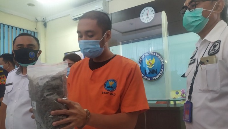 Jadi Kurir Sabu Gegara Pandemi, Gitaris Band Ini Terancam Penjara Seumur Hidup