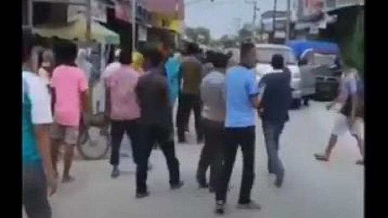 Viral Aksi Warga Adang Mobil Pelaku Pencurian Emas di Batubara, Pelaku Kabur