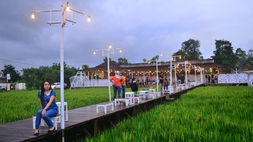 Menikmati Kuliner Tradisional di Tengah Persawahan Kudus - Bagian 2