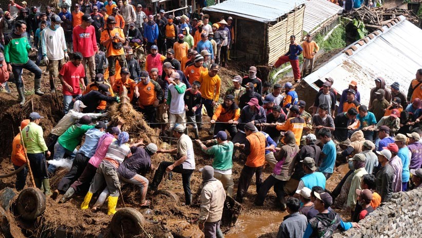 Tanah Longsor di Lereng Gunung Sumbing, 2 Rumah Hancur - Bagian 1
