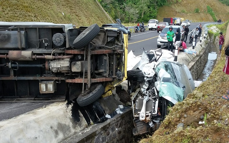 Kecelakaan Beruntun di Shortcut Buleleng, Sopir Truk Kemungkinan Jadi Tersangka