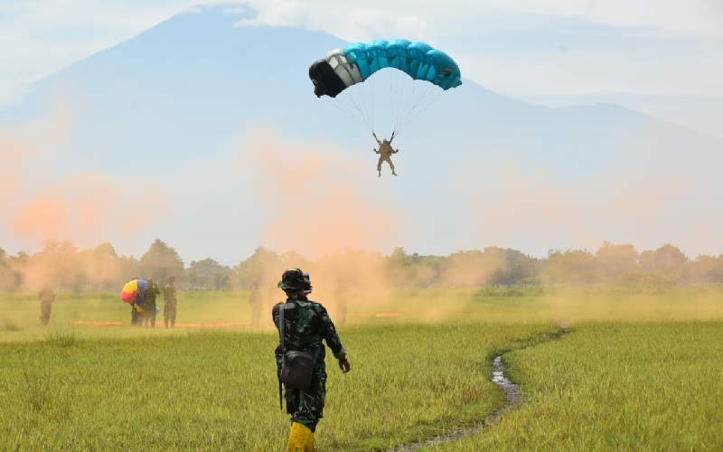 Prajurit Korps Paskhas TNI AU "Serbu" Majalengka, Warga Antusias