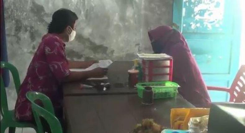 Warga Kecewa Gagal Rekam Data E-KTP Untuk Urus Bansos