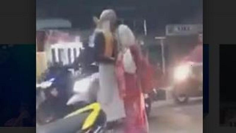 Duh, Laki-Laki dan Perempuan di Batubara Viral Pelukan di Tengah Jalan