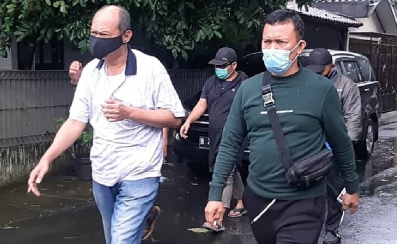 title 8 Tahun Buron, Mantan Penyidik Ditjen Pajak Ditangkap di Pontianak 8 Tahun Buron, Mantan Penyidik Ditjen Pajak Ditangkap di Pontianak