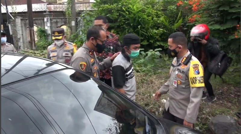 Polisi Tangkap Pelaku Pemukulan Petugas Pemakaman Covid-19 