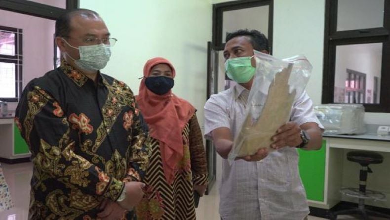 title Tingkatkan Keuntungan Petani Gaharu, Gubernur Erzaldi Gaet Puslitbanghut LIPI Tingkatkan Keuntungan Petani Gaharu, Gubernur Erzaldi Gaet Puslitbanghut LIPI