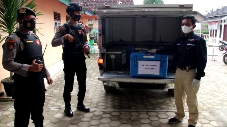Dinkes Pringsewu Mulai Distribusikan 4.200 Dosis Vaksin Covid