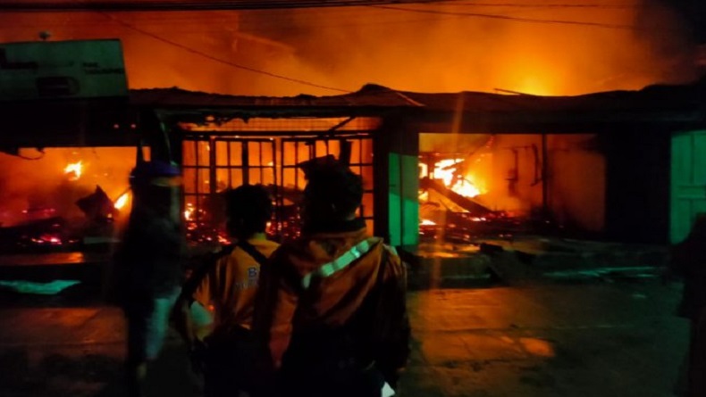 8 Kios di Sibolga Terbakar, 1 Orang Terluka