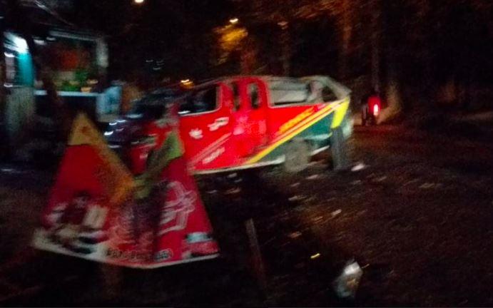 Angkot Terbalik di Tuntungan Medan, 2 Penumpang Tewas dan 3 Luka-Luka