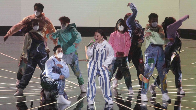 Penampilan Energik Agnez Mo Memukau Penonton TikTok Awards Indonesia 2020 - Bagian 3